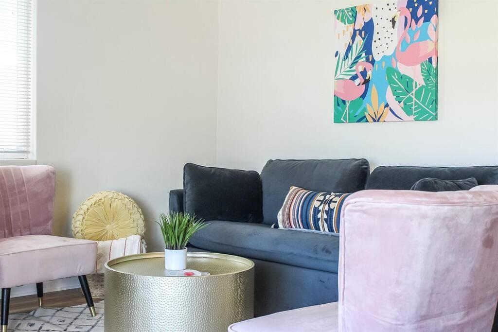 Newly Remodeled Midcentury Pink Flamingo Casa Villa Финикс Екстериор снимка