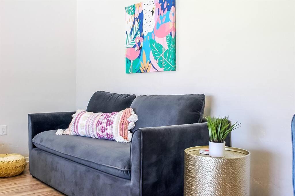 Newly Remodeled Midcentury Pink Flamingo Casa Villa Финикс Екстериор снимка